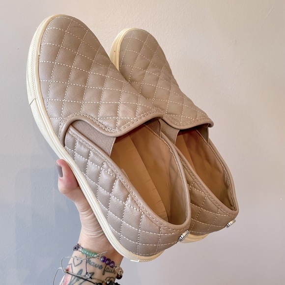 Steve Madden Shoes - Steve Madden Slip On Shoes Size 8